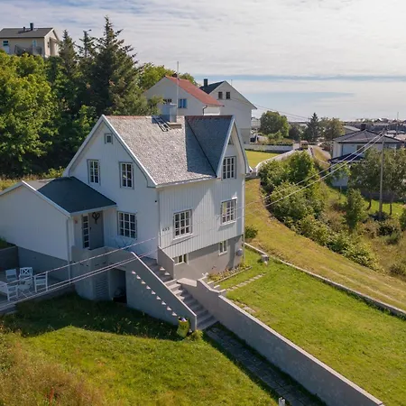 #reinehuset - Amazing View! * Reine