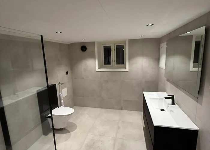 Semesterbostad #reinehuset - Amazing View! *